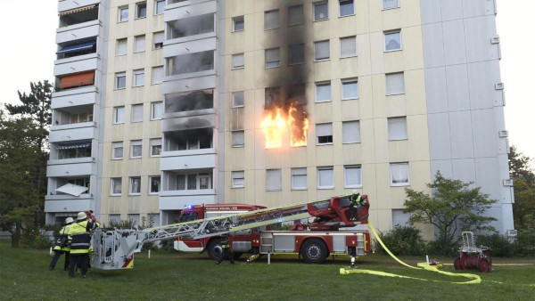 В Германии из-за электросамоката чуть не сгорел девятиэтажный дом. дом, квартира, электросамокат, Германия