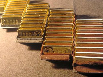 Из квартиры в Петербурге украли 15 золотых слитков