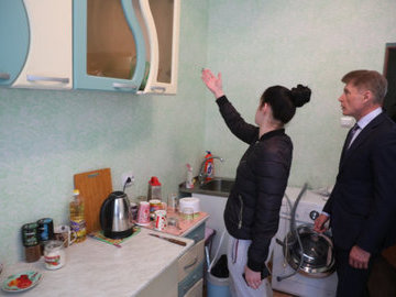 В Сочи 10 детей-сирот получили квартиры после вмешательства прокуратуры