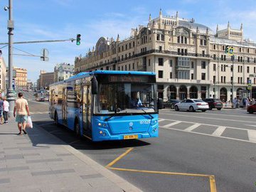 В Госдуме предложили бесплатно раздавать маски в московском транспорте