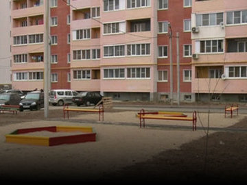 Новостройка в Оренбурге превратилась в аварийное жилье