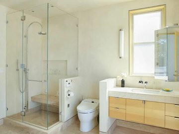 7 визуальных приемов, которые помогут создать иллюзию простора в ванной