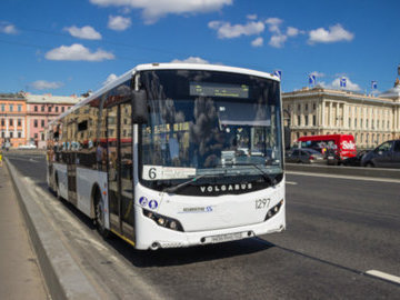Во всех автобусах Петербурга установят кондиционеры